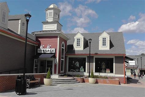 versace woodbury commons|Versace at Woodbury Common Premium Outlets® .